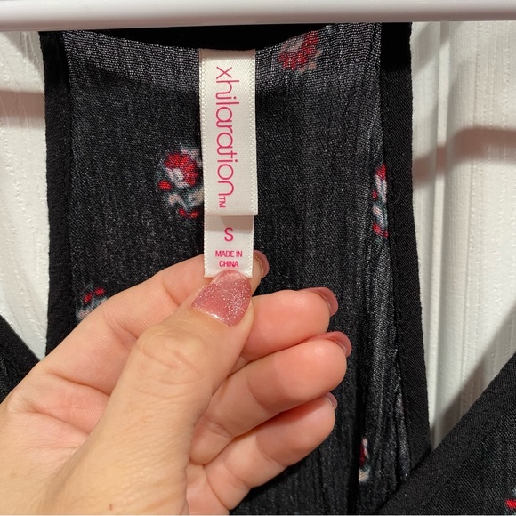 XHILARATION Women’s Floral Romper / Cover Up - black & multi-colored, size S - Picture 2 of 5